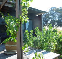 Beach Side Garden Apartment - Mackay Tourism