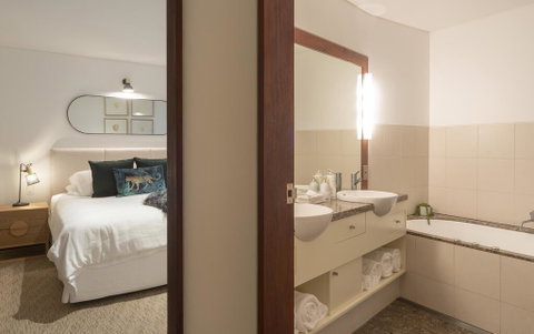 Beach Suites - Mackay Tourism 1