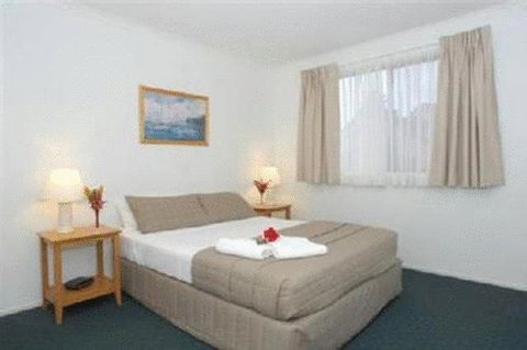 Beaches Holiday Resort - Mackay Tourism 1