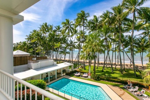 Beachfront Apt. In Alamanda Beachfront Resort (17) - Mackay Tourism 3