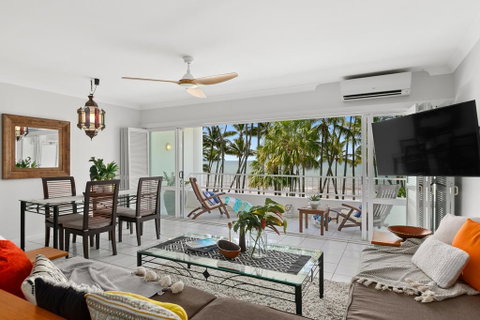 Beachfront Apt. In Alamanda Beachfront Resort (17) - Mackay Tourism 2