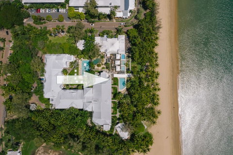 Beachfront Apt. In Alamanda Beachfront Resort (25) - Mackay Tourism 1