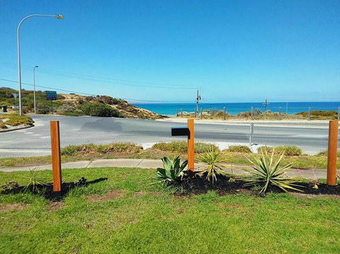 Beachfront Living! - Mackay Tourism 1