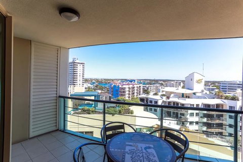 Beachfront Mooloolaba Apartment - Mackay Tourism 1