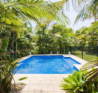 Beachfront Pool House - Absolute beachfront - Mackay Tourism