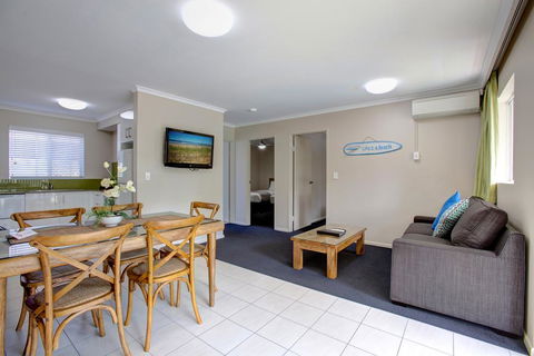 Beachpark Apartments Coffs Harbour - Mackay Tourism 0