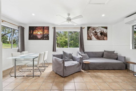 Red Rock Rest - Mackay Tourism 1