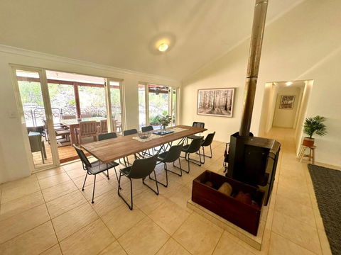 Redtail House - Carlotta - Mackay Tourism 1