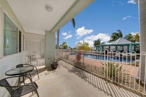 Reef Adventureland Motor Inn - Mackay Tourism 1