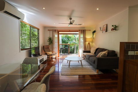 Regent Bower Cottage - Mackay Tourism 0