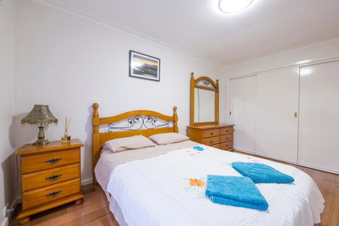 Rent Melbourne - Mackay Tourism 3