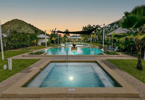 Resort Style Holiday Unit - Mackay Tourism 0
