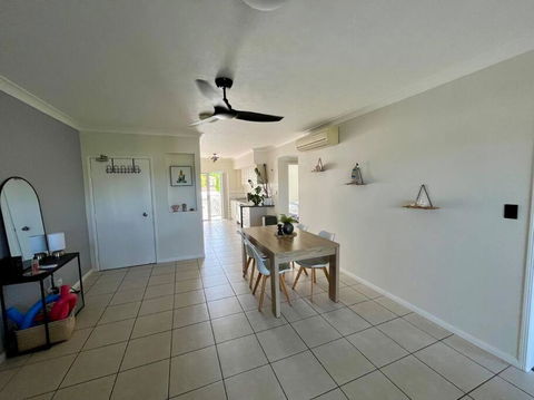 Resort Style Holiday Unit - Mackay Tourism 3