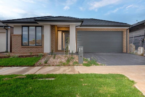 ResortStyle 4BR House With Parking - Mackay Tourism 1