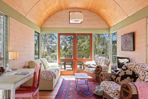 Rikkara Sanctuary 19 Rikkara Avenue Private Retreat - Mackay Tourism 0