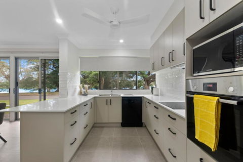 Riverside Serenity - Mackay Tourism 1