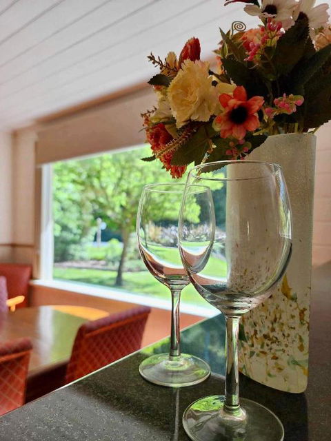 Riverwood Cottage, Accessible Accommodation - Mackay Tourism 2