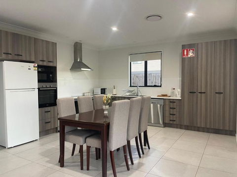 Redbank Plains Cozy Retreat - Mackay Tourism 2