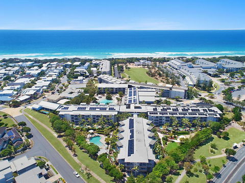Salt&Pepper Sanctuary - Plunge Pool Resort Apartment By UHoliday - 2BR, 1BR And Studio Hotel Room Configurations Available - Mackay Tourism 0