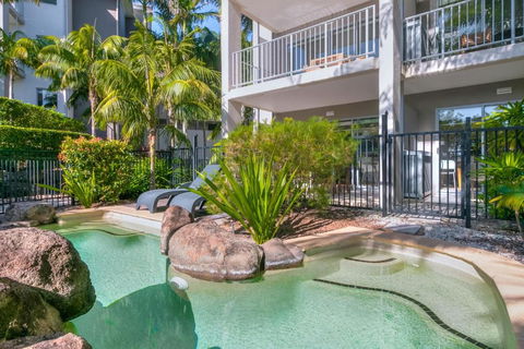 Salt&Pepper Sanctuary - Plunge Pool Resort Apartment By UHoliday - 2BR, 1BR And Studio Hotel Room Configurations Available - Mackay Tourism 1