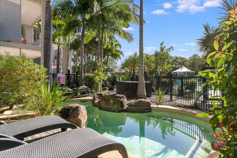 Salt&Pepper Sanctuary - Plunge Pool Resort Apartment By UHoliday - 2BR, 1BR And Studio Hotel Room Configurations Available - Mackay Tourism 2