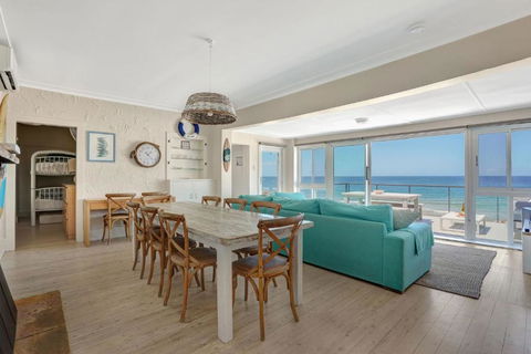 Rocklands Palm Beach Front - Mackay Tourism 2