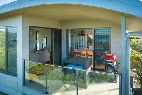 Rolling Waves 3 - Beach Access & Pet Friendly! - Mackay Tourism 2