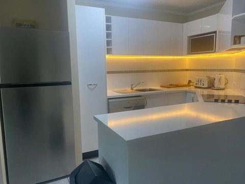 ROOFTOP APARTMENT AT MARINA TERRACES - Mackay Tourism 2