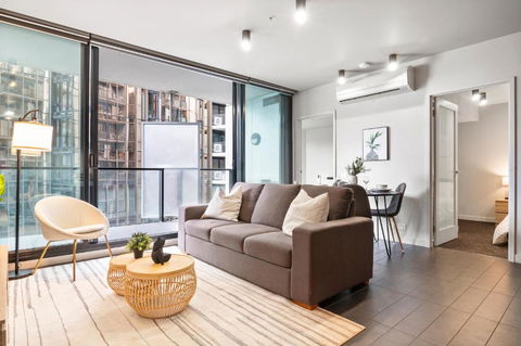 Rooftop Pool 2BR Apt At Marvel Stadium With Free Parking - Mackay Tourism 0