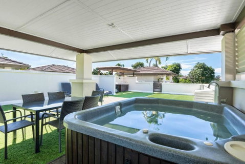 Rooftop Tranquility At Stunning Temple Resort - Mackay Tourism 0