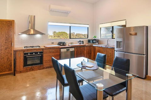 Rosa Glen Retreat - Margaret River - Mackay Tourism 3