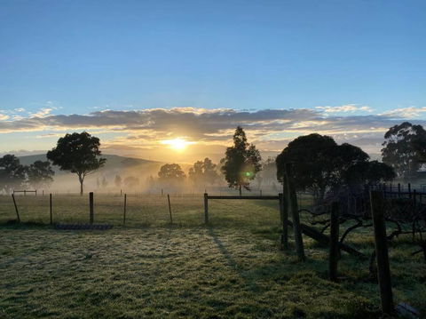 Rose Cottage Yarra Glen - Mackay Tourism 2