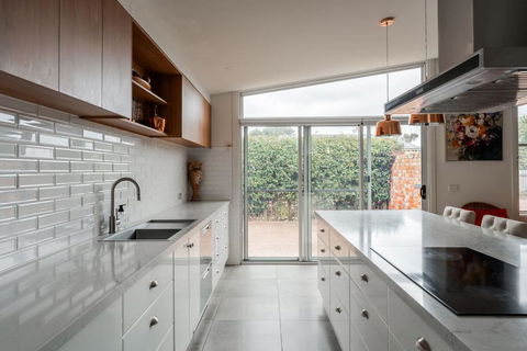 Rose Villa Heritage Home With Parking & WiFi - Mackay Tourism 2