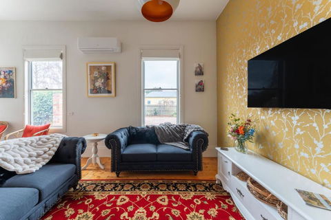 Rose Villa Heritage Home With Parking & WiFi - Mackay Tourism 3