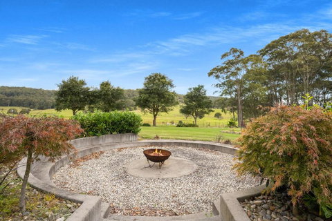 Roxy - A Secluded Luxury Estate Near Berry, Where Serenity Meets Family Comfort - Mackay Tourism 3