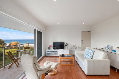 Royal Surf - Direct Beachfront - Mackay Tourism 2