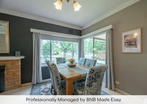 Roycox Cottage - Charming Escape, Fireplace - Mackay Tourism 0