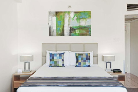 Rydges Esplanade Resort Cairns - Mackay Tourism 0