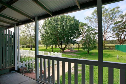 Sahara Trails Studio WiFi Air Conditioning Horse Riding And Much More - Mackay Tourism 0