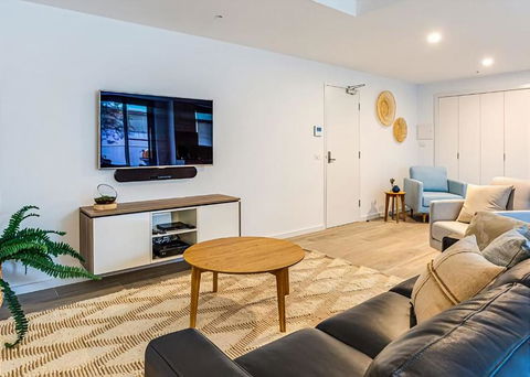 Salt 7 Spacious Luxury In Sorrento Walk To The Beach - Mackay Tourism 1