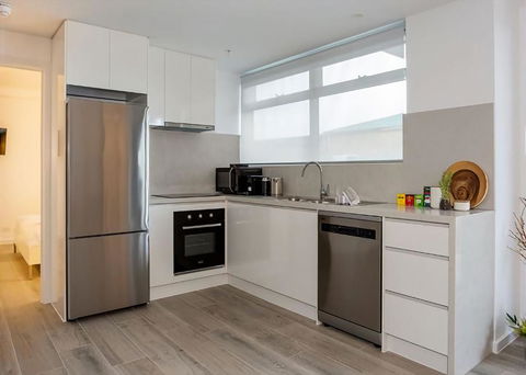 Salt 7 Spacious Luxury In Sorrento Walk To The Beach - Mackay Tourism 3