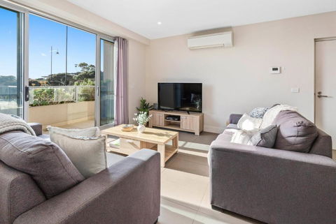 Salt Five Apartment Sorrento - Main Street Location - Mackay Tourism 1