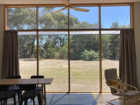 Salt House Brand New Bayside Accomodation - Mackay Tourism 1