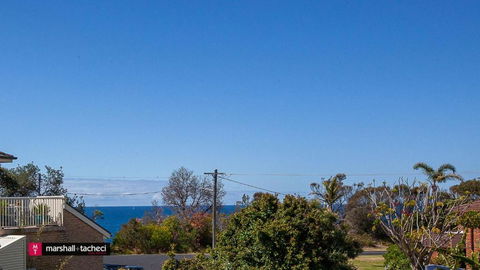 Salt Water Villa Bermagui Four Bedroom Central Location With Wifi - Mackay Tourism 1