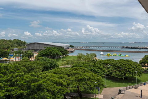 Saltwater Suites - Waterfront Apartments - Mackay Tourism 1