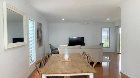 Saltys Place, Pet Friendly And Close To Beach - Mackay Tourism 1