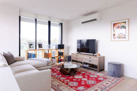 Sanctuary-Effortless City Escape - Mackay Tourism 1
