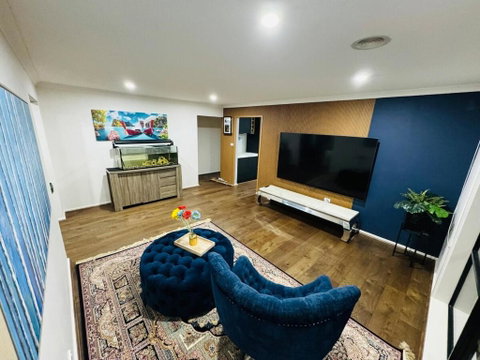 Sanctuary Lakes Holiday House - Mackay Tourism 0