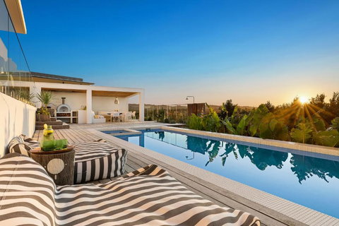 Sanctuary Spaces - Sundowner - Mackay Tourism 1