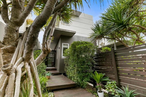 Sanctuary @ Sunshine - Mackay Tourism 2